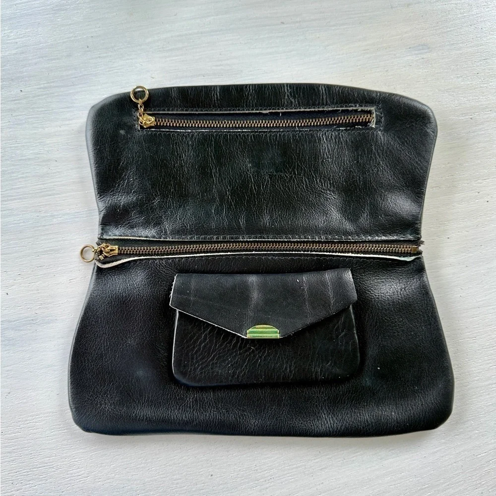 NO BRAND, WOMENS, GENUINE BLACK LEATHER, FOLDOVER CLUTCH BAG.